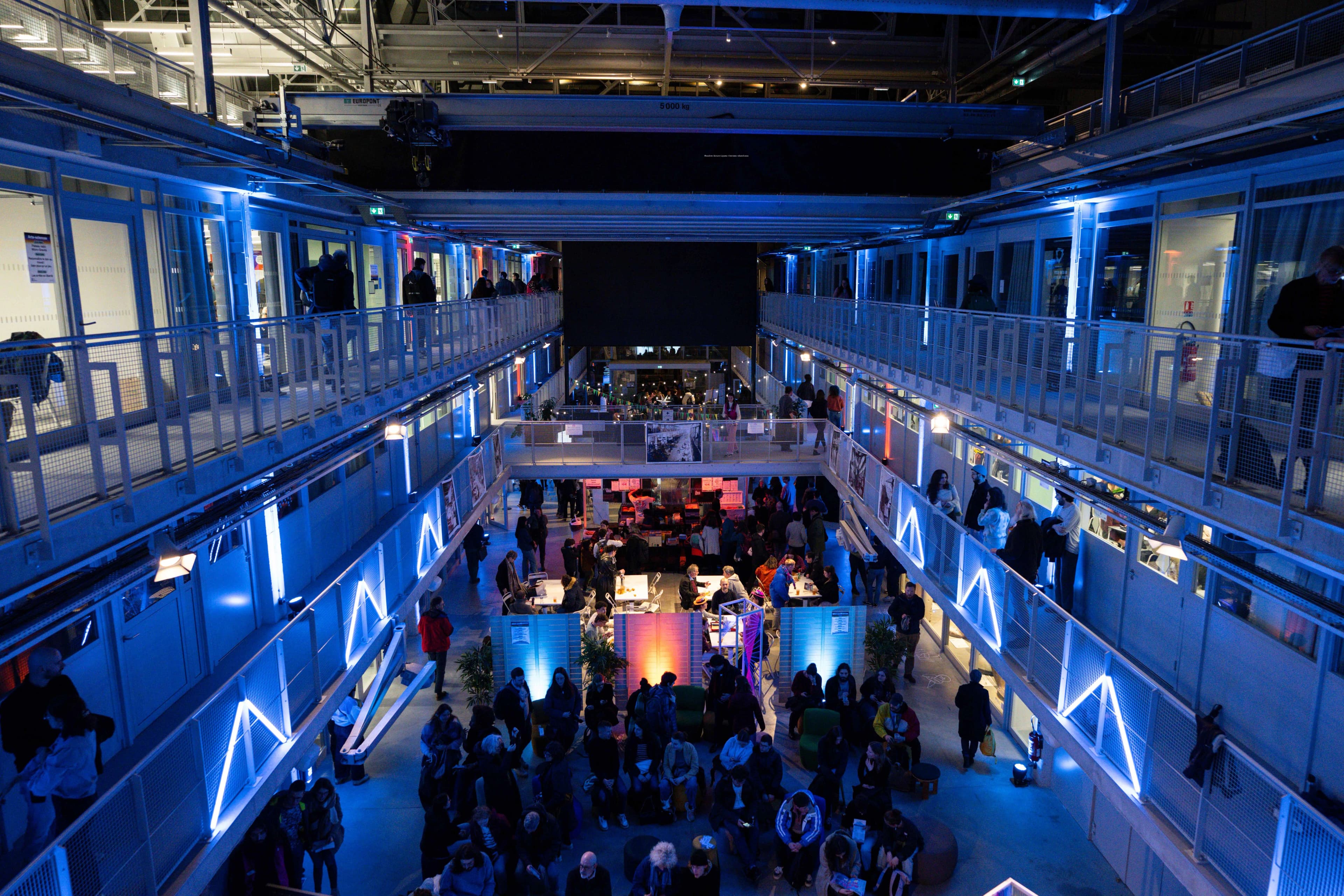 Le 12 février 2026, de 17h à 1h, Subatech a participé à la Nuit Blanche des Chercheur·es, une soirée de découvertes à la croisée de la science et des arts, organisée à Stereolux et à la Halle 6 Ouest. 
