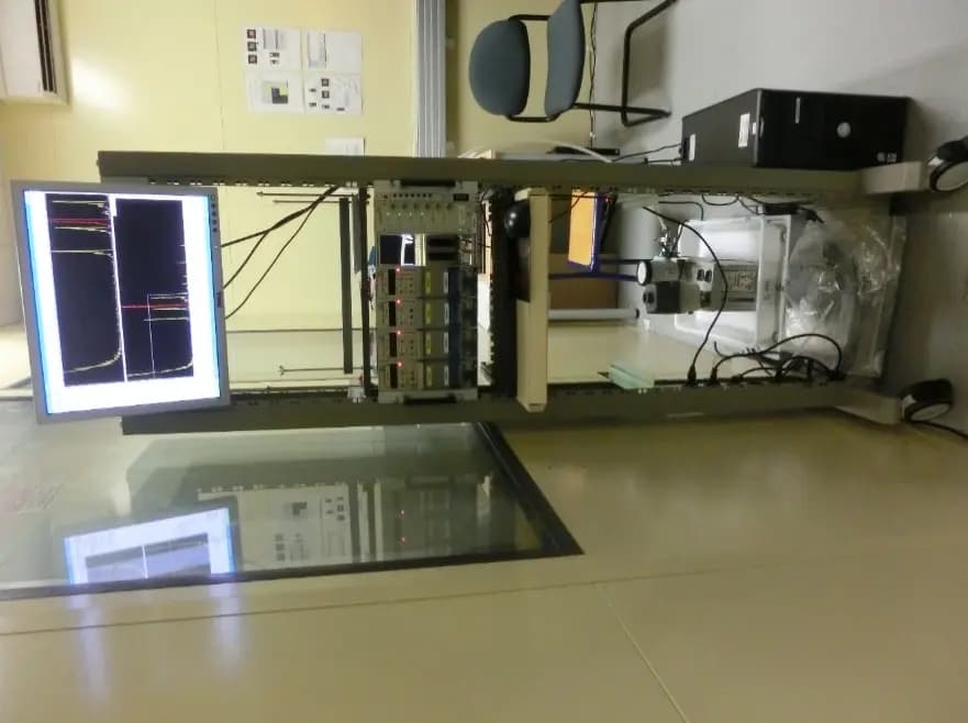 Alpha counting chambers silicon detector