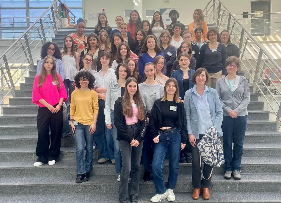 Le 11 avril, une trentaine de lycéennes ont été accueillies dans les locaux d’IMT Atlantique pour découvrir le laboratoire Subatech, dans le cadre du programme "Pour les filles et la Science" porté par la Fondation L’Oréal.
