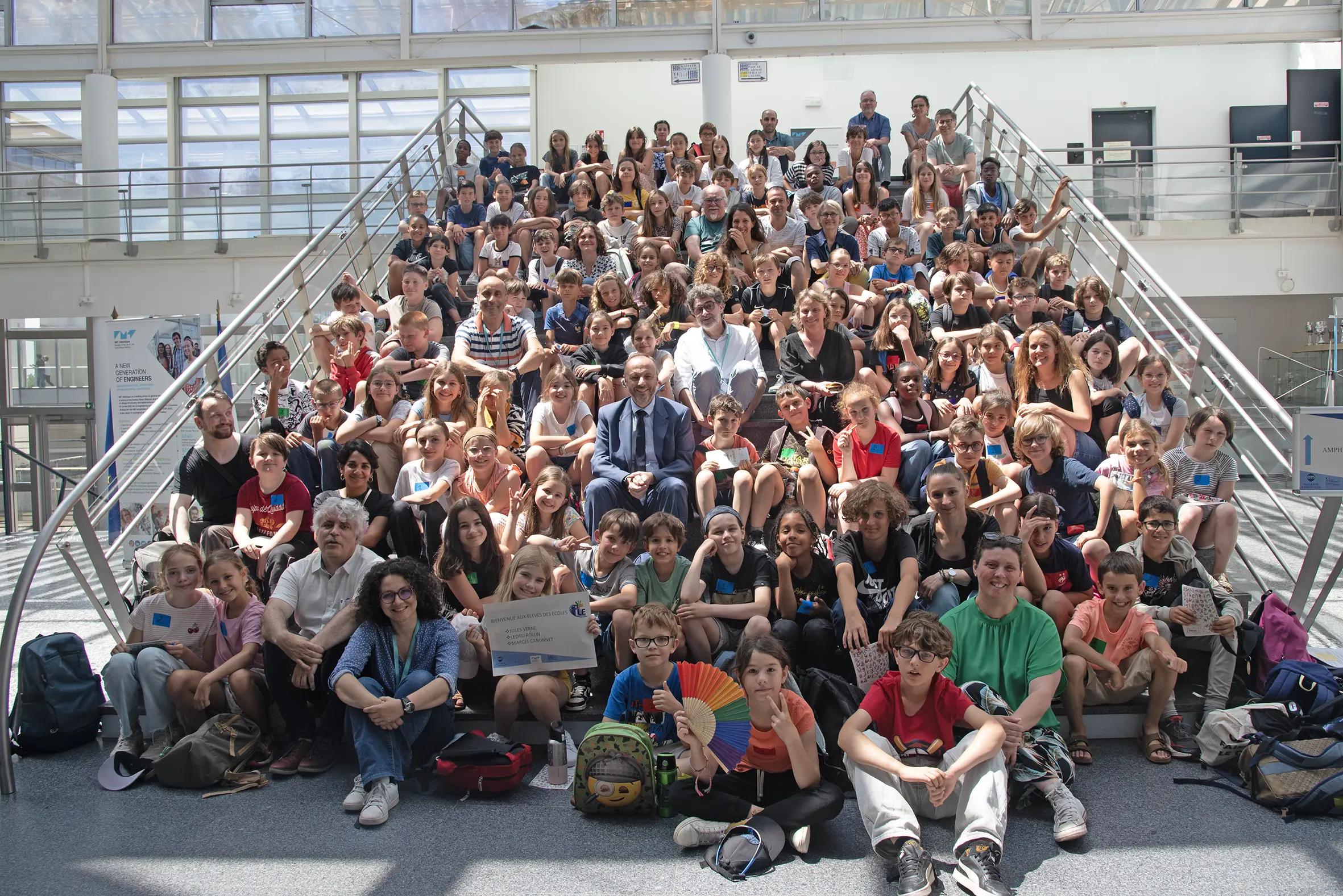 On June 16 and 17, the Subatech laboratory was delighted to participate in the ILE – Infinis à l’École project, a wonderful initiative that builds bridges between the worlds of research and primary education.
